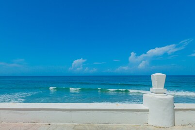 Luxury Oceanfront Retreat with Pool in El Centro - Walk to North Beach