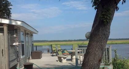 Panoramic Water Views, Deep Water Dock, Right outside Your Doors!