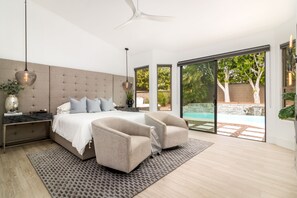 3 bedrooms, desk, iron/ironing board, free WiFi - SWSSParkPlace - 5 star Luxury Zen Oasis Private Pool (Scottsdale)