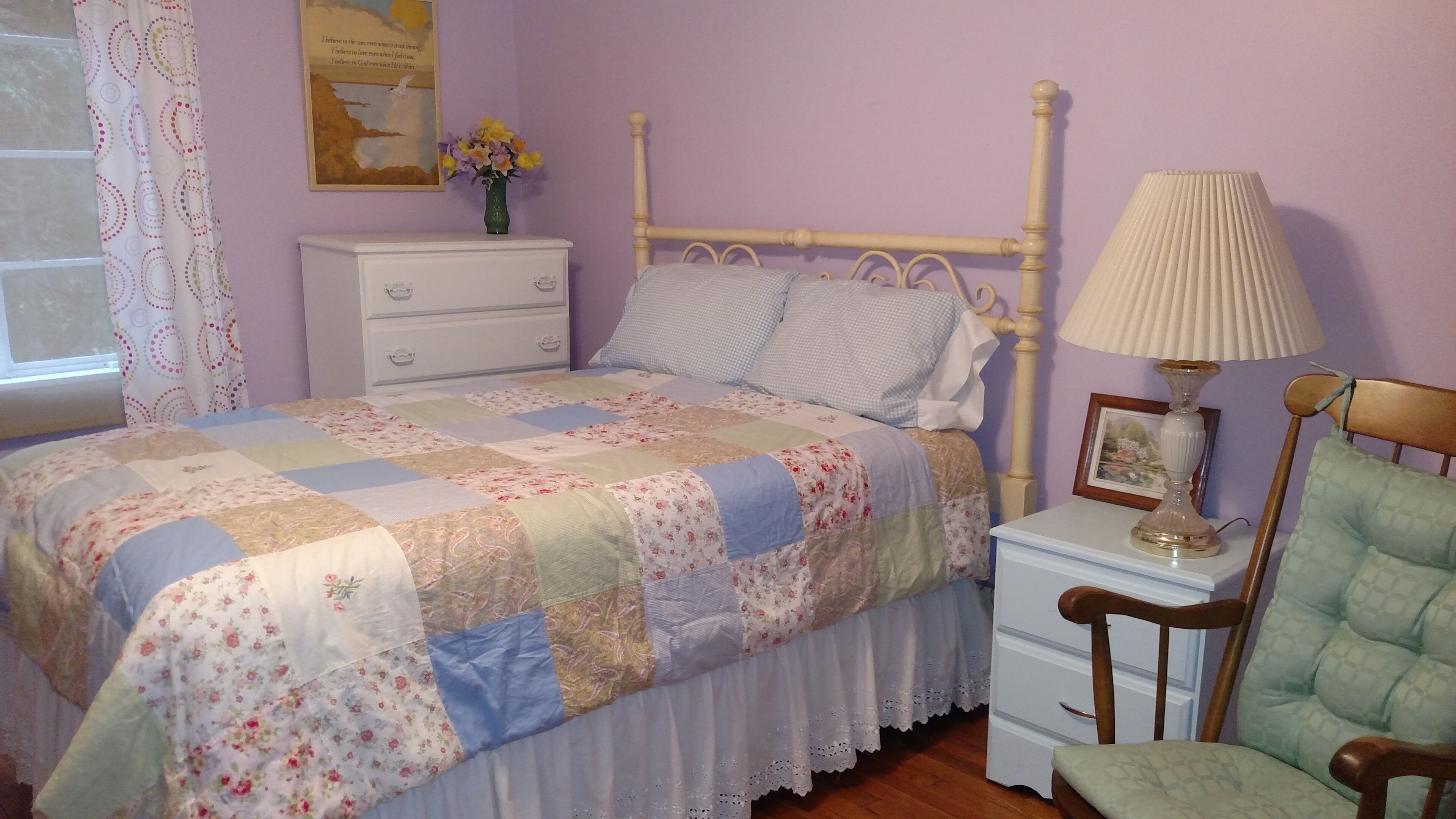 Bedroom #3 with full bed and toddler bed - Upstairs