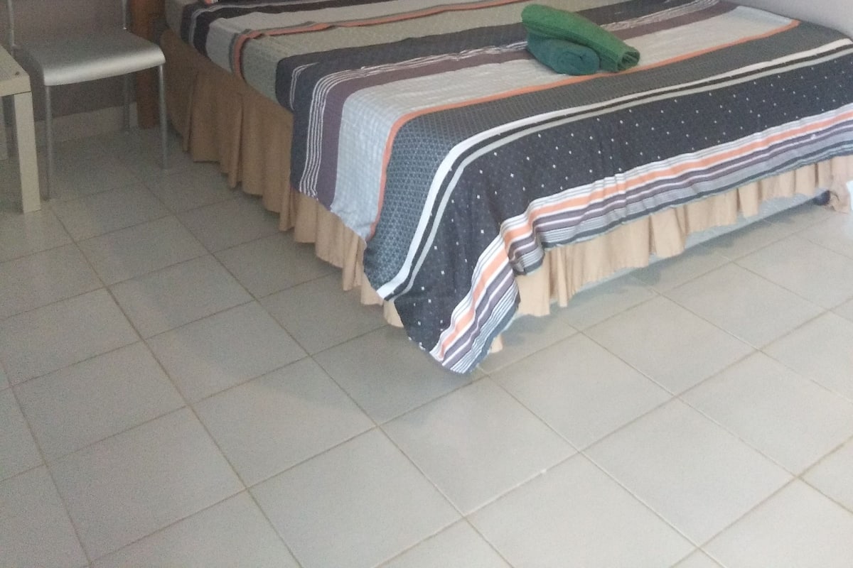 Iron/ironing board