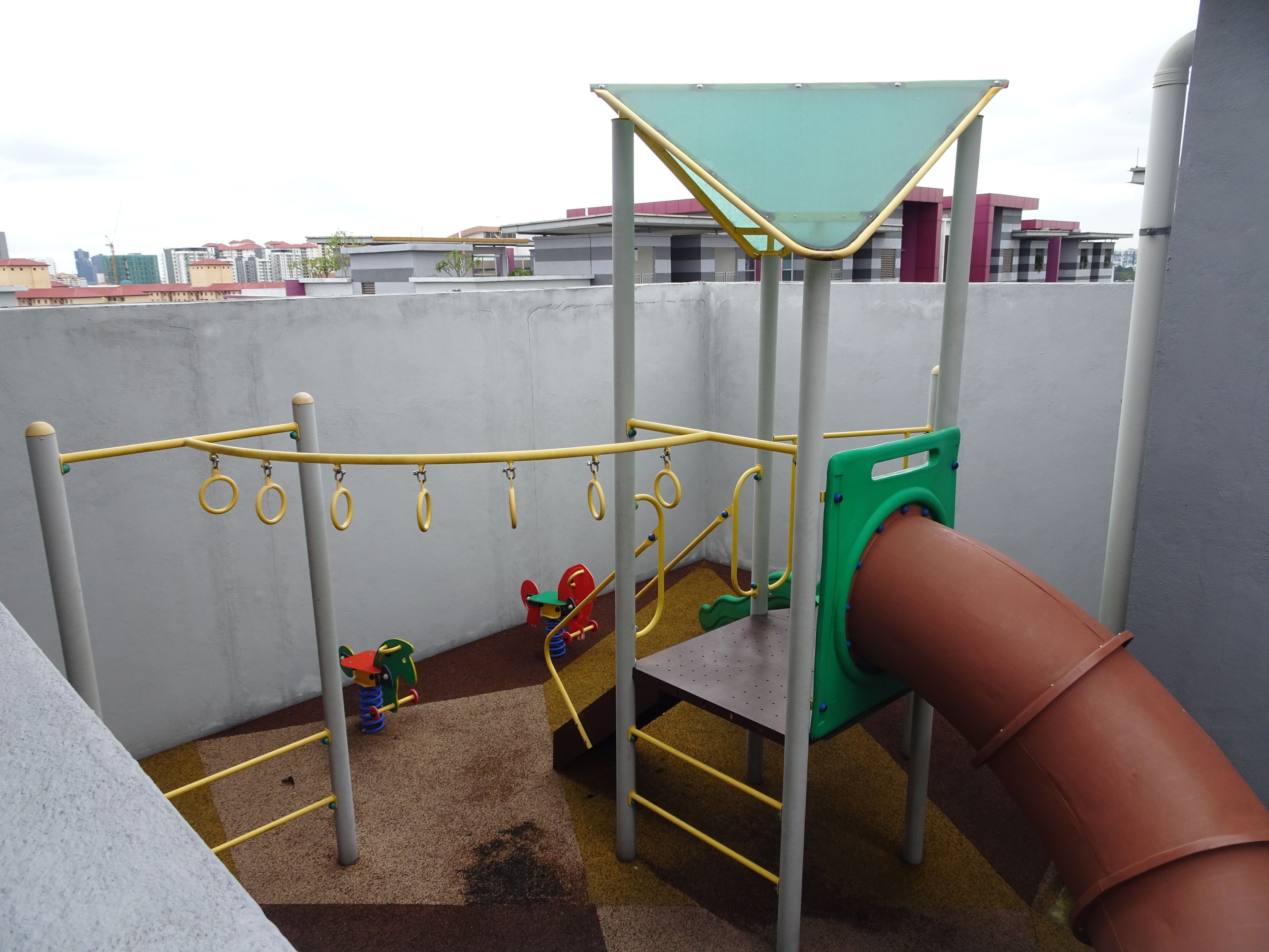 children’s play area – outdoor
