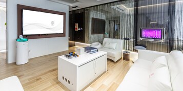 Ropa de cama de alta calidad, minibar, wifi gratis y ropa de cama 