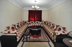 Deluxe Apartment, 2 Bedrooms | Living room - Residence Babylone Y (Marrakech)