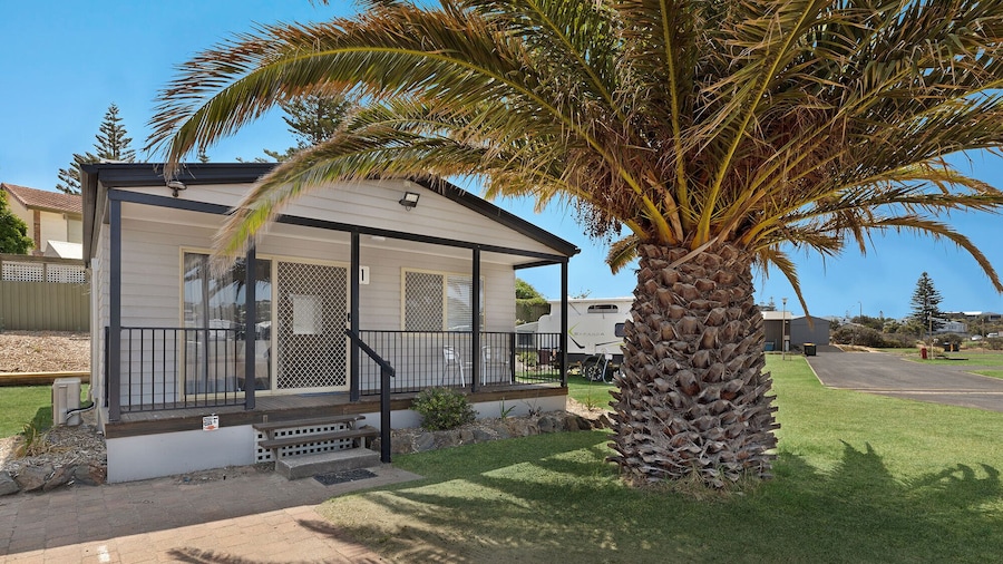 Moana Beach Tourist Park