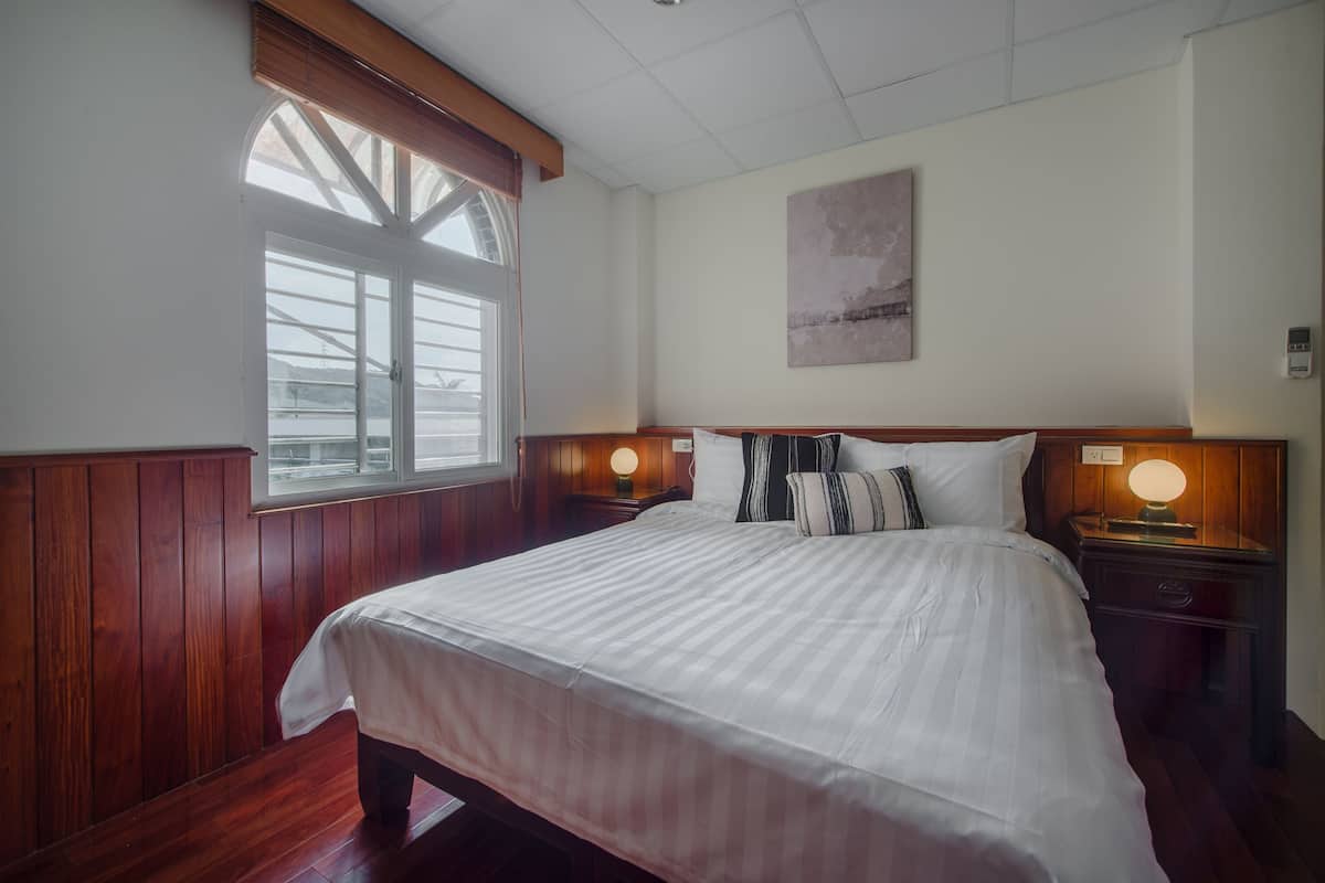 Habitación doble | Decoración personalizada, wifi gratis y ropa de cama
