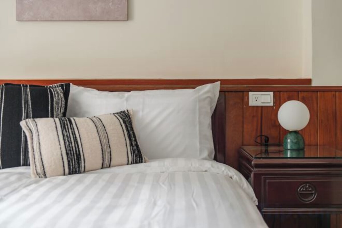 WiFi (free), individually decorated, bed sheets