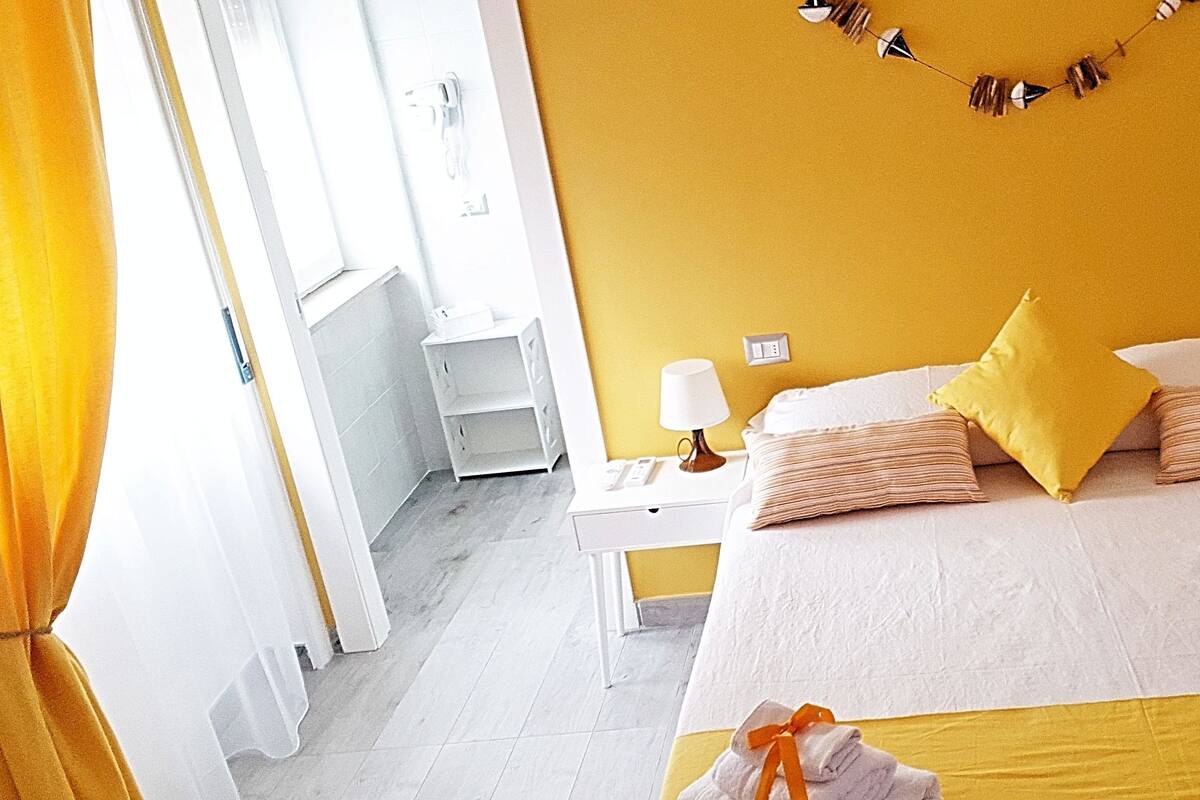 Deluxe-Zimmer, 1 Schlafzimmer, Nichtraucher | Essbereich im Zimmer