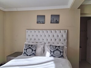 1 sovrum, strykjärn/strykbräda, gratis wi-fi och sängkläder