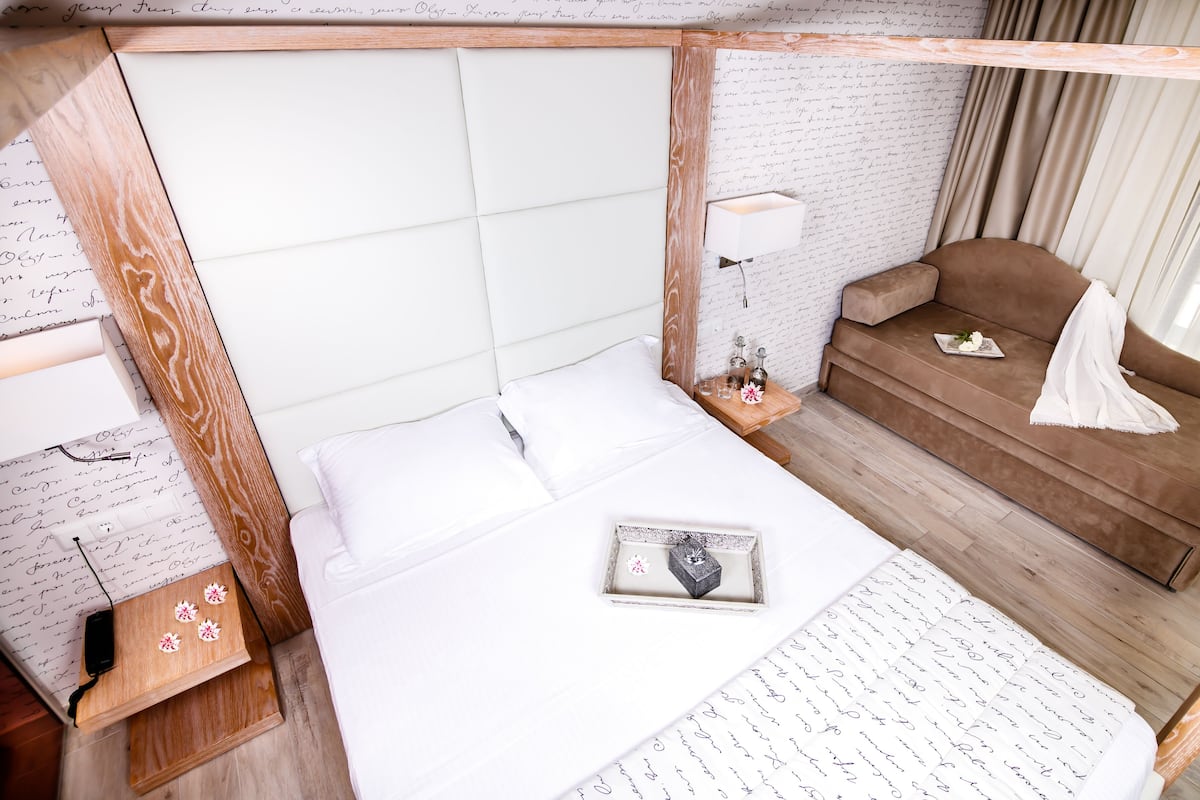 1 bedroom, in-room safe, free cots/infant beds, free WiFi