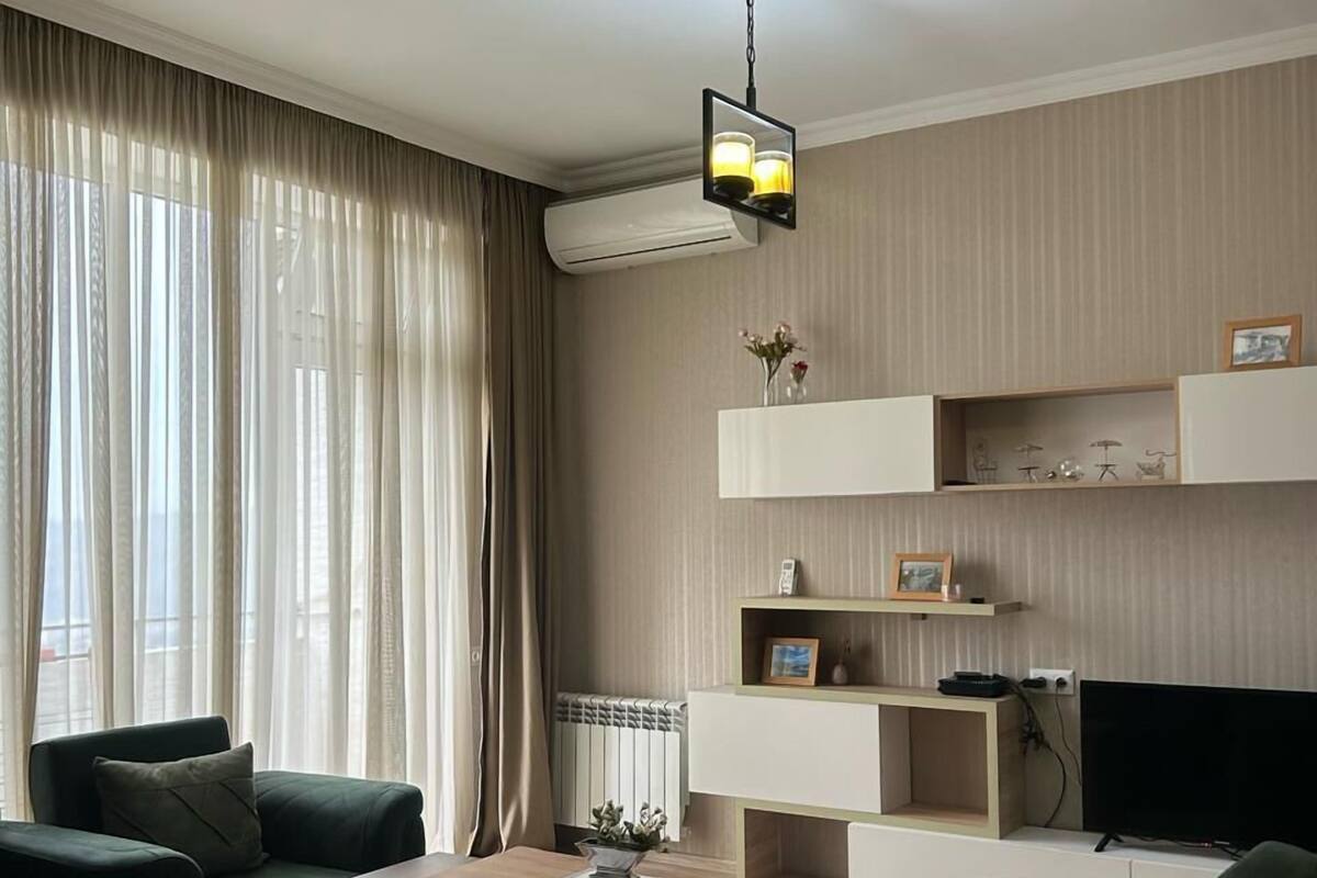 Een minibar, verduisterende gordijnen, geluiddichte muren