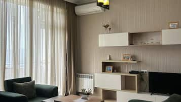 Minibar, cortinas blackout y insonorización