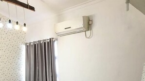 Unclassified image, 3 of 12, button - Abrisam Shareeah Family Homestay (Yogyakarta)