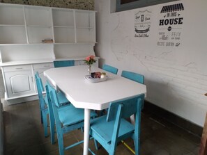 Family House, 3 Bedrooms, Non Smoking | Room amenity