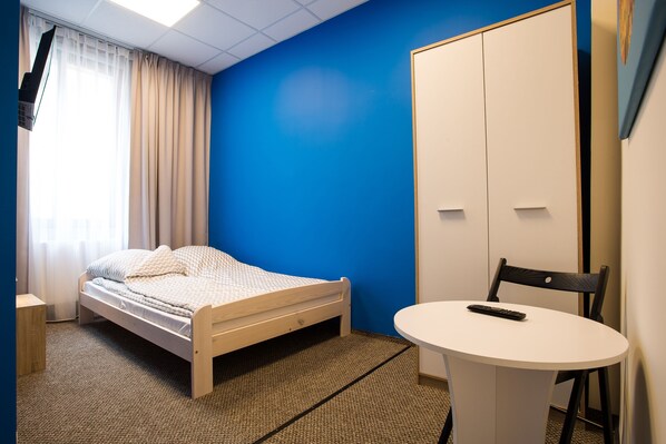 Decoración individual, mobiliario individual, escritorio