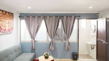 Deluxe Room, 1 Queen Bed, Non Smoking | Free WiFi