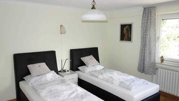 Comfort Condo, 1 Bedroom, Accessible, Valley View (Werner) | 2 bilik tidur, busa memori, seterika/papan seterika