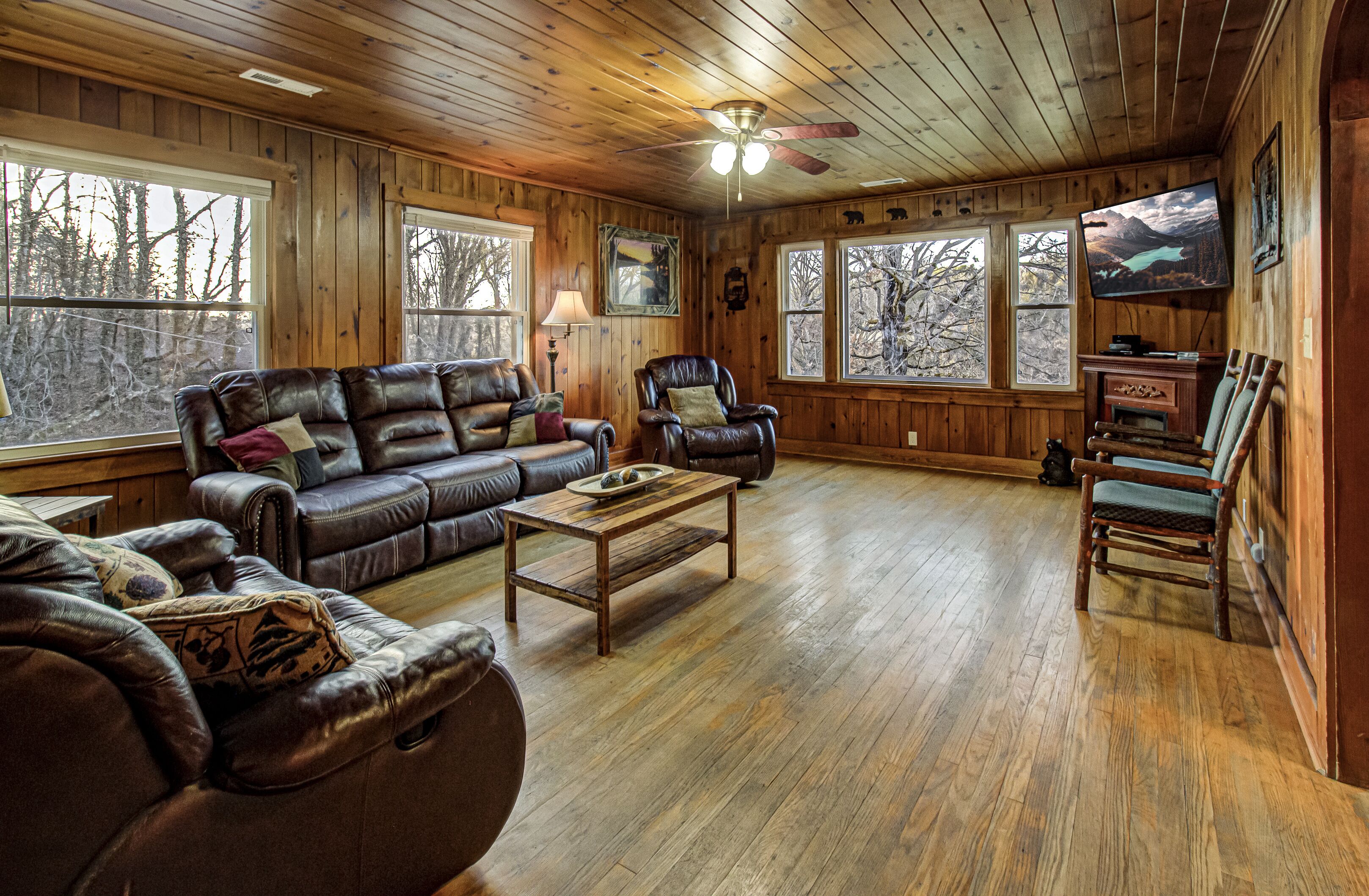 Top 9 PetFriendly Hotels In Sevierville, Tennessee Updated 2024 Trip101