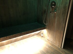 Body treatments, body scrubs, facials, manicures and pedicures - La Rocca Guest House & Spa (Montefalco)