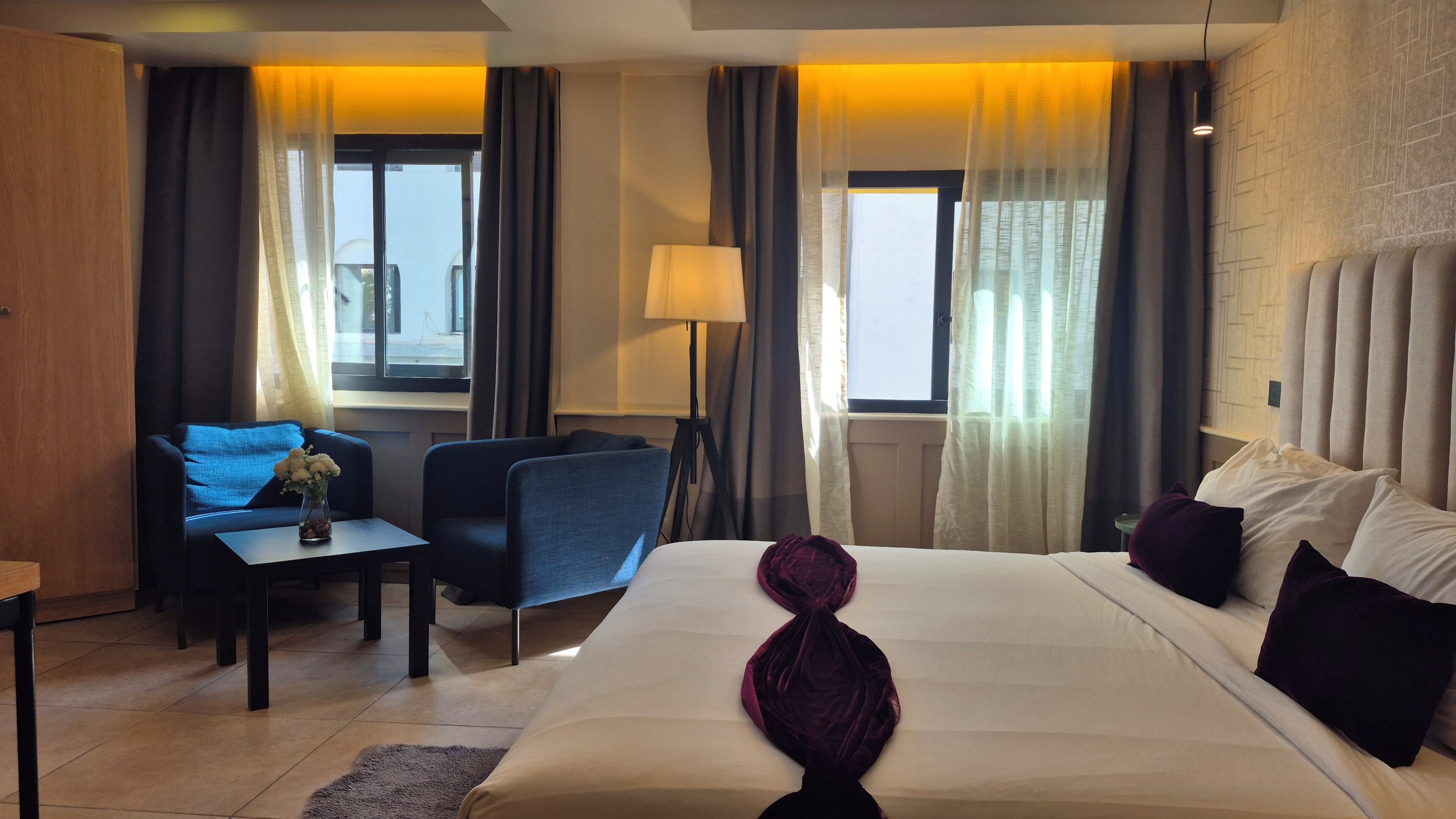 Deluxe Room, City View | Premium bedding, minibar, in-room safe, individually decorated