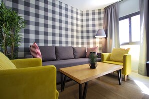 Smart TV 50 pulgadas con canales de televisión vía satélite