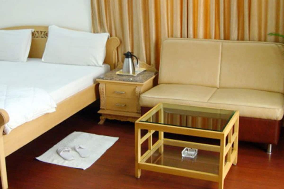 deluxe double room | free wifi