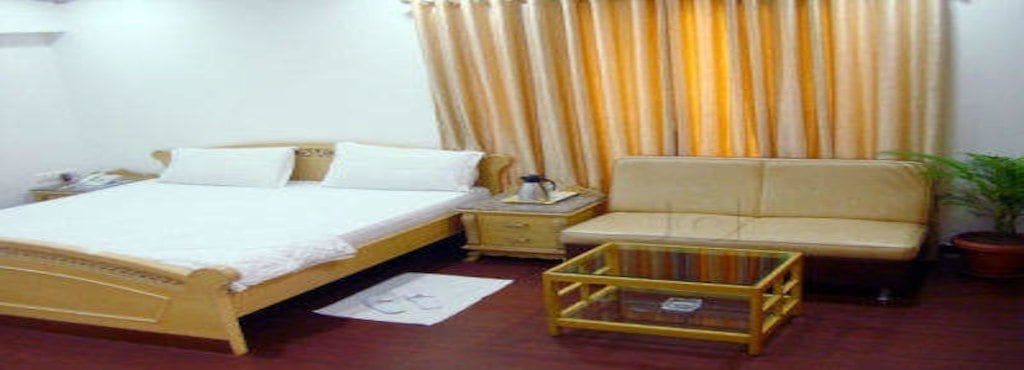 deluxe double room | free wifi