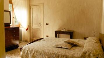 Bureau, draps fournis