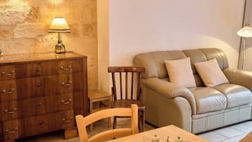 Classic Studio | Desk, soundproofing, free WiFi, bed sheets
