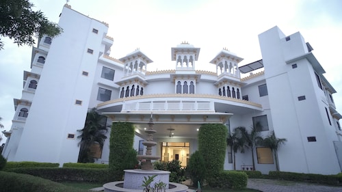 Dreams Resort Udaipur