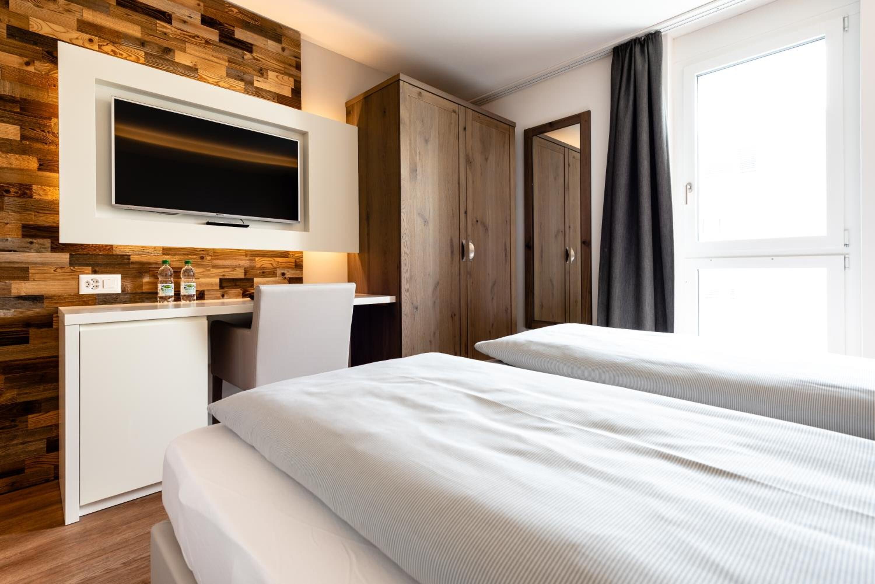 in-room safe, blackout curtains, soundproofing, free wifi