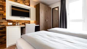 Zimmersafe, Verdunkelungsvorhänge, schallisolierte Zimmer