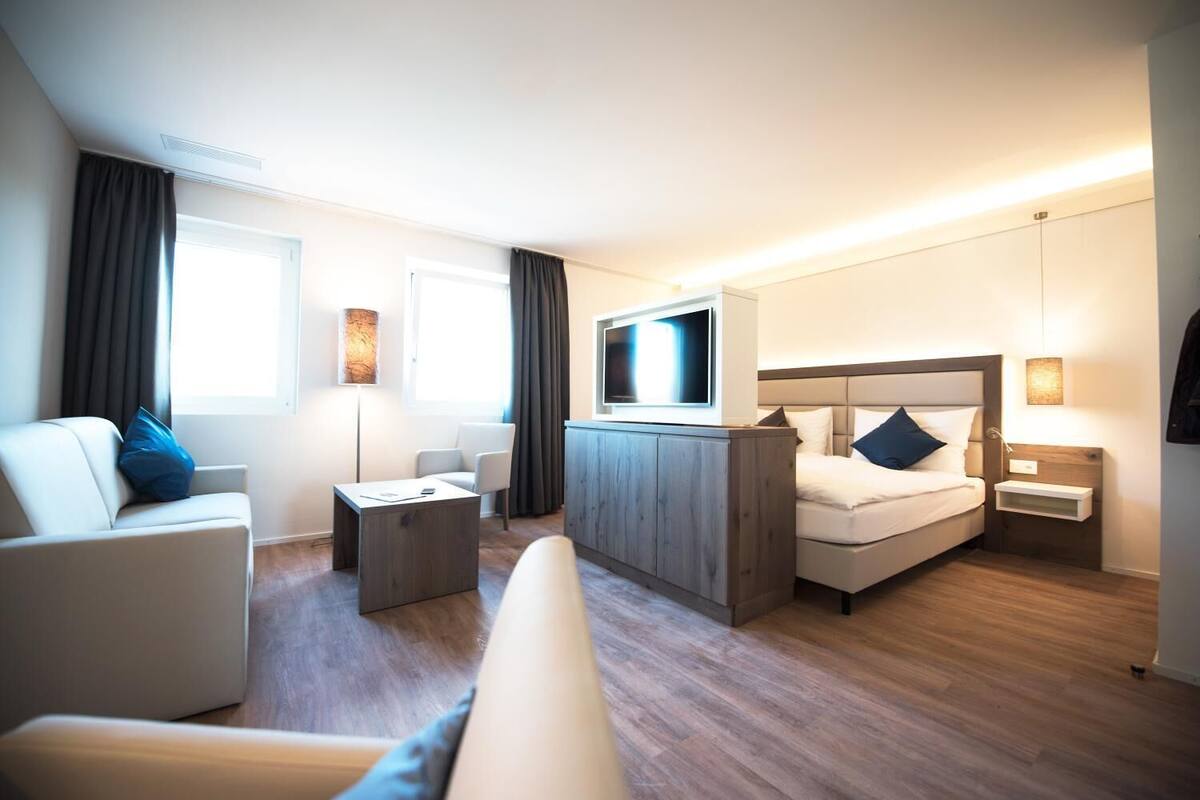 in-room safe, blackout curtains, soundproofing, free wifi