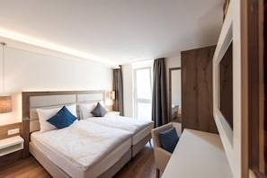 In-room safe, blackout curtains, soundproofing, free WiFi