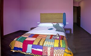 Double Room (Espliego) | Soundproofing, free WiFi, bed sheets - Casa Arrieta (Castejón de Valdejasa)