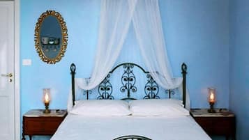 Deluxe Double Room, Shared Bathroom | Premium bedding, free WiFi, bed sheets