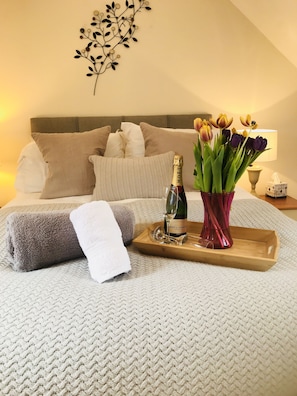 Premium bedding, iron/ironing board, free WiFi, bed sheets