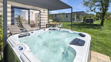 Minibar, in-room safe, desk, soundproofing