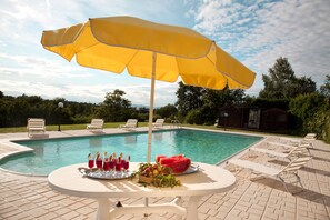 Seasonal outdoor pool - Agriturismo Cascina Papa Mora (Cellarengo)