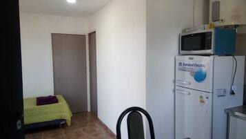 Apartemen, 1 kamar tidur, Bebas Asap Rokok, kamar mandi pribadi | Area keluarga | TV