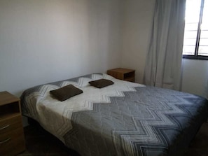 Departamento, 1 habitación, para no fumadores, baño privado | Cortinas blackout, wifi gratis y ropa de cama
