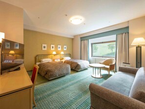 Caja de seguridad en la habitación, escritorio y wifi gratis 