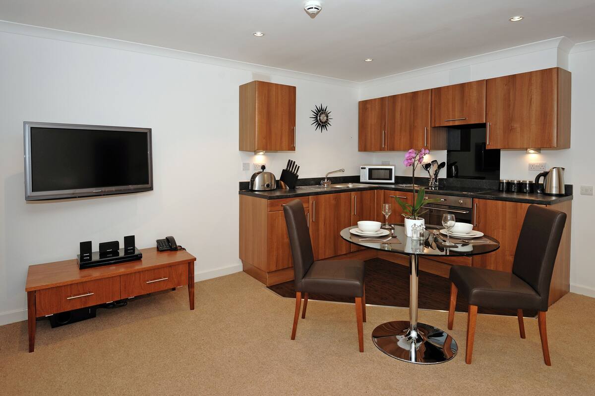 Double Room, Private Bathroom | Private kitchen