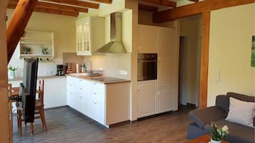 Apartment (Garten) | 1 bedroom, free WiFi, bed sheets