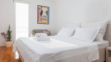 3 slaapkamers, een strijkplank/strijkijzer, gratis wifi, beddengoed