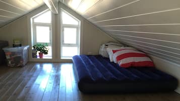 2 quartos, ferros/tábuas de passar roupa, Wi-Fi, roupa de cama