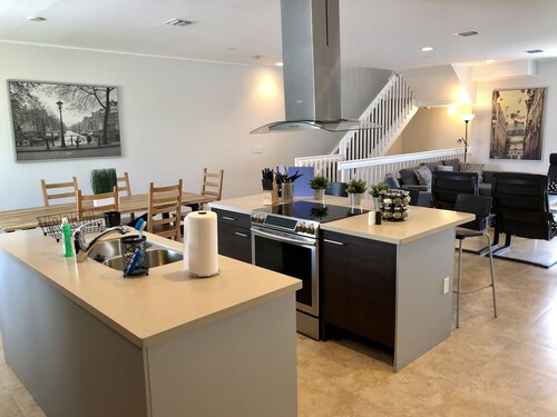 Luxury Home by Ideal Experience VR