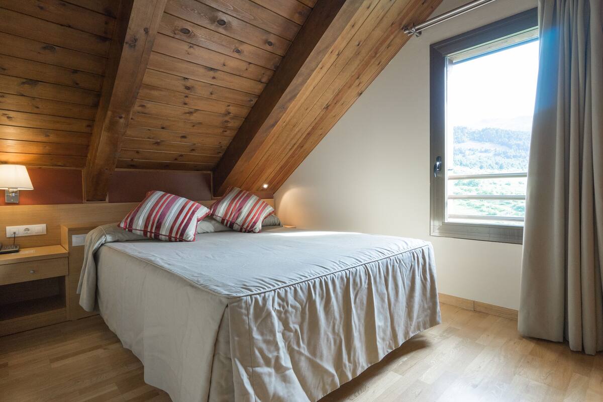 Apartamento, 1 habitación | Caja fuerte, escritorio, sistema de insonorización y cunas gratuitas