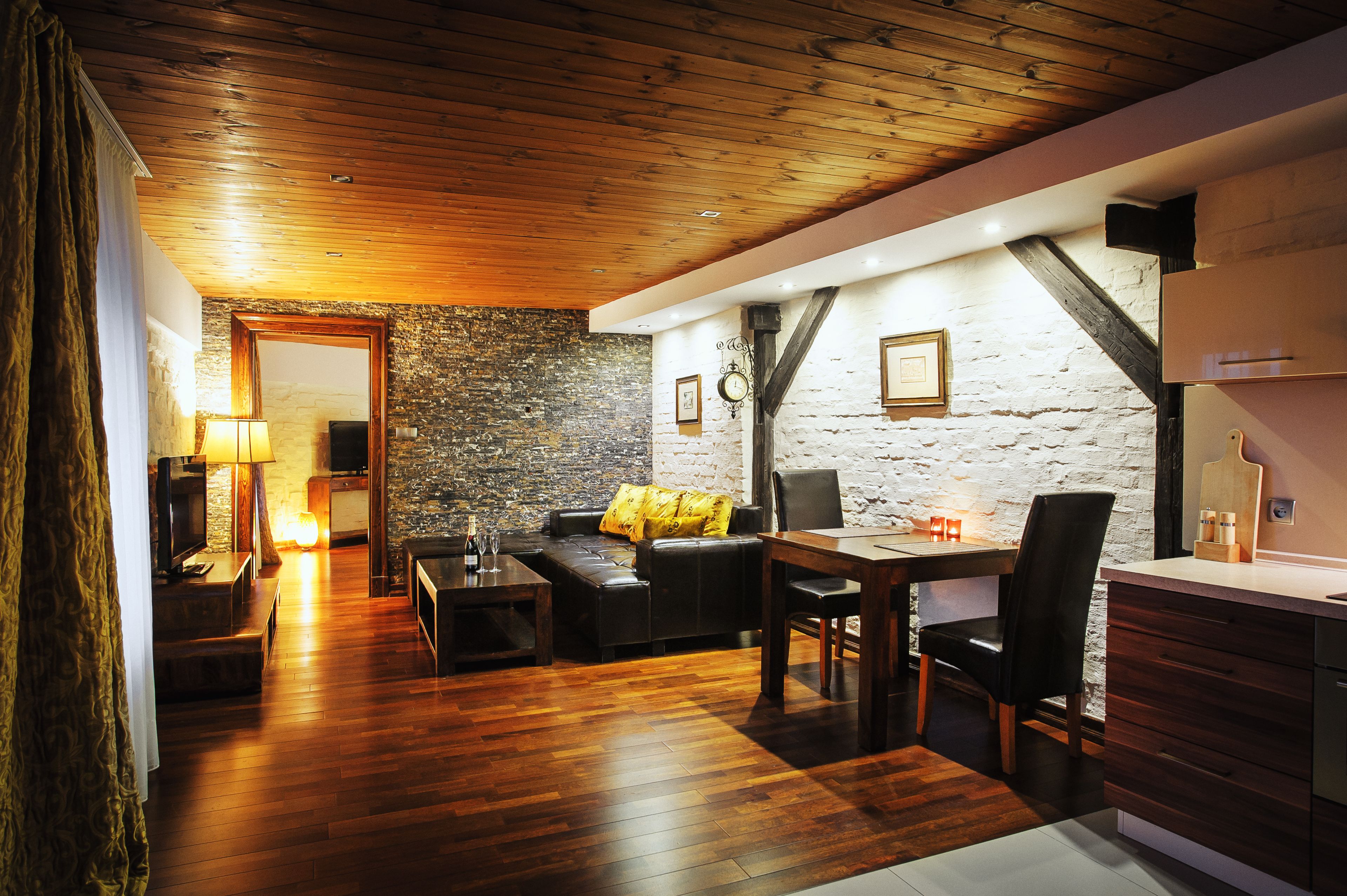 Superior Apartment | 1 bedroom, premium bedding, iron/ironing board, free cribs/infant beds