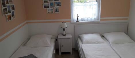 1 slaapkamer, reisbedje, wifi